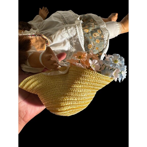 William Tung Wooden Doll Alissa Original Clothing Signed Numbered 260/1500  19” - Picture 11 of 15